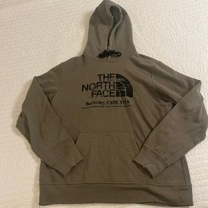 North Face Hoodie - LIKE NEW
